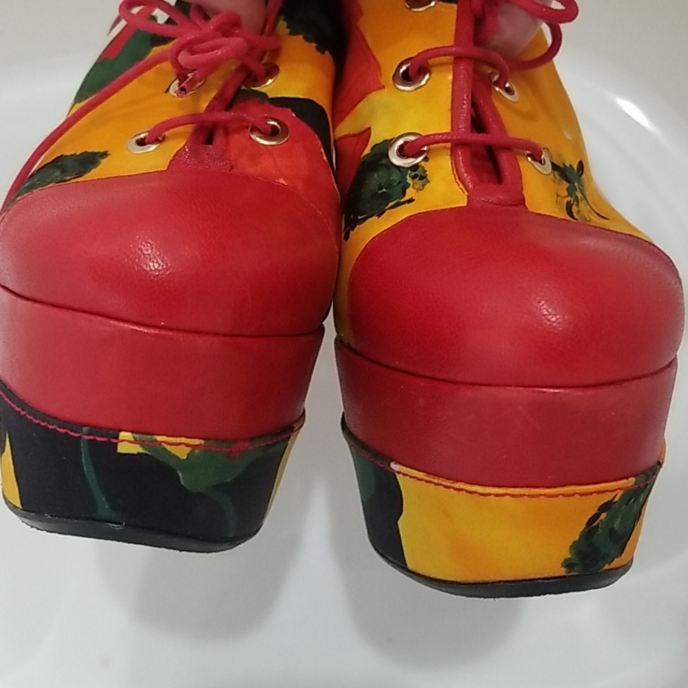 Stuart Weitzman Its A Tie Red Platform Wedge Sz 8m - image 4